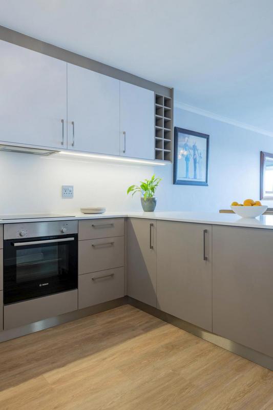 To Let 2 Bedroom Property for Rent in Vredehoek Western Cape